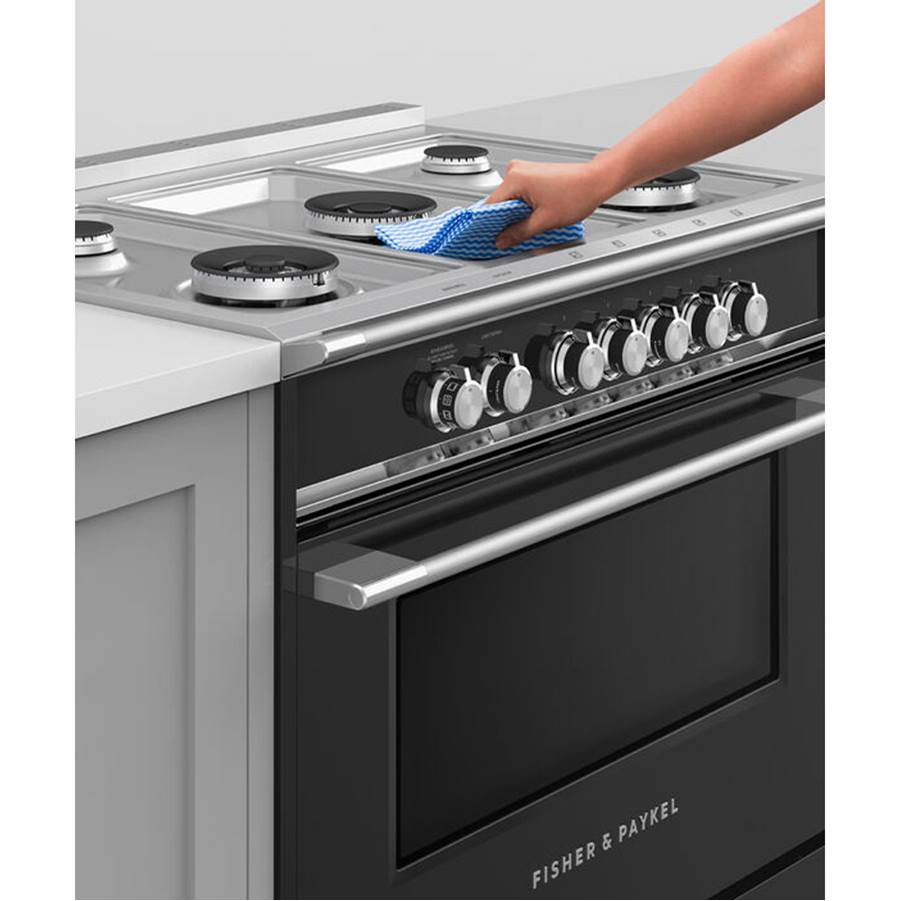 36'' Range, 5 Burners, Black