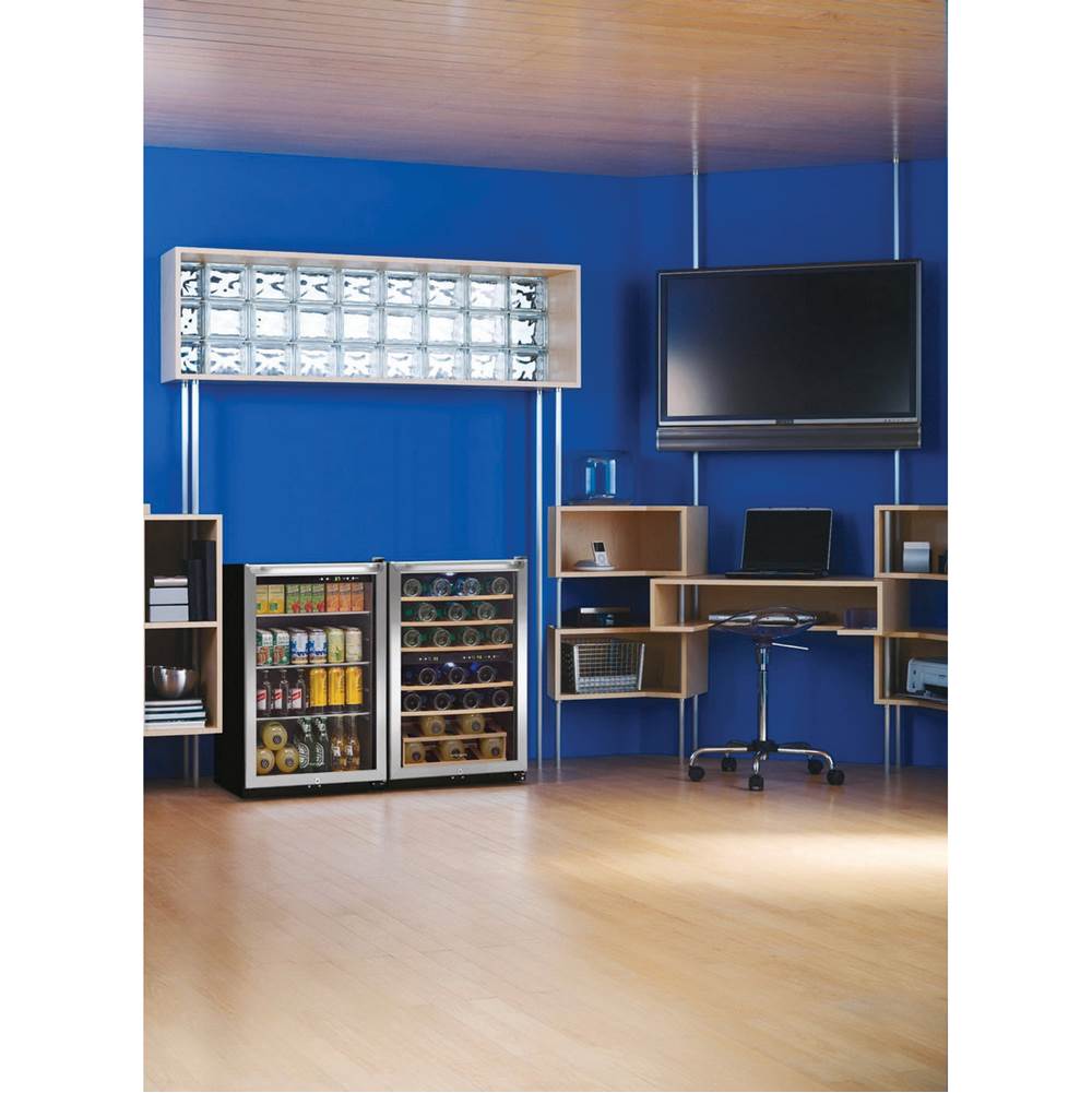 138 12 oz. Can Capacity Beverage Center