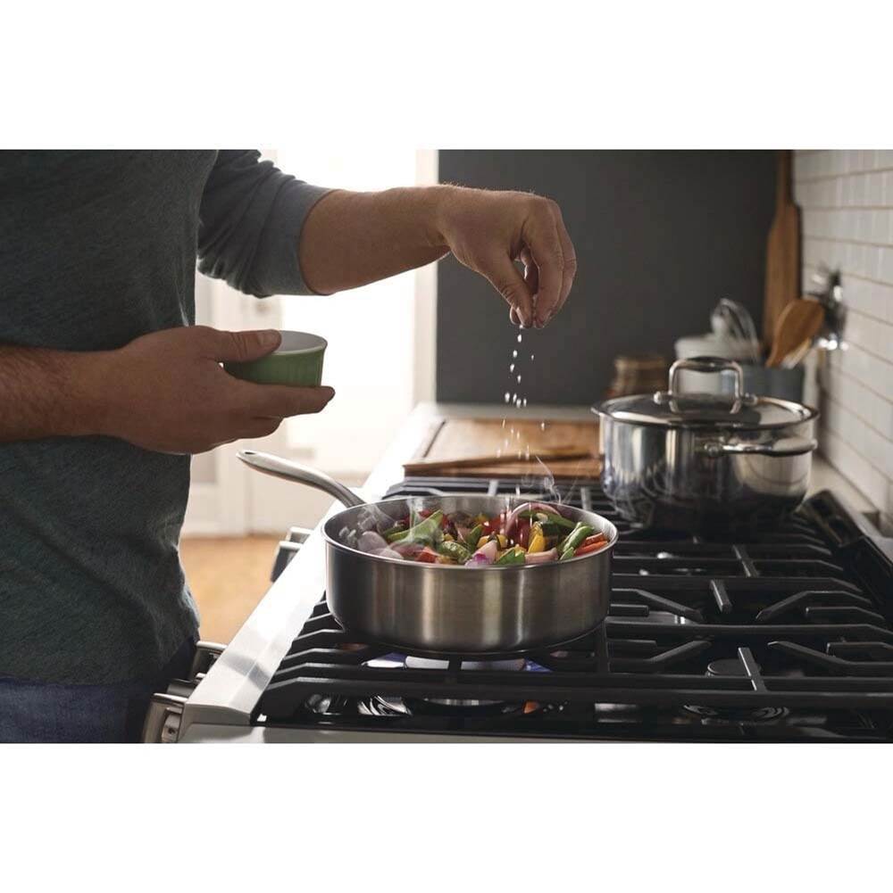 30'' Front Control Gas Range with Air Fry