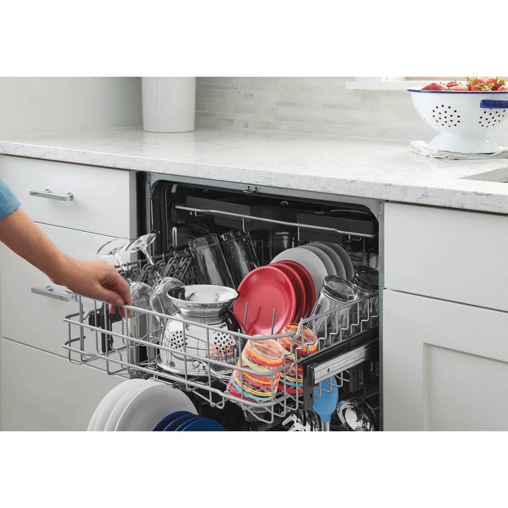 24'' Built-In Dishwasher with EvenDry System