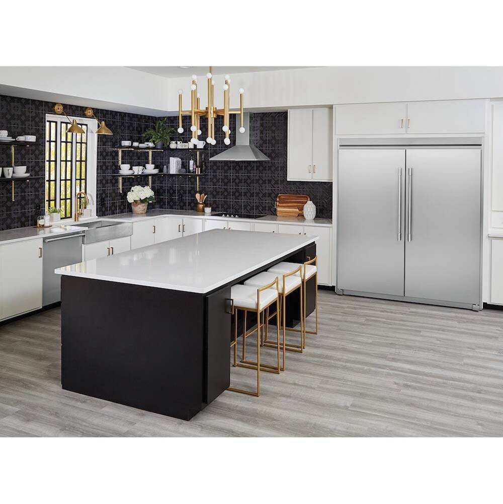 19 Cu. Ft. Single-Door Freezer