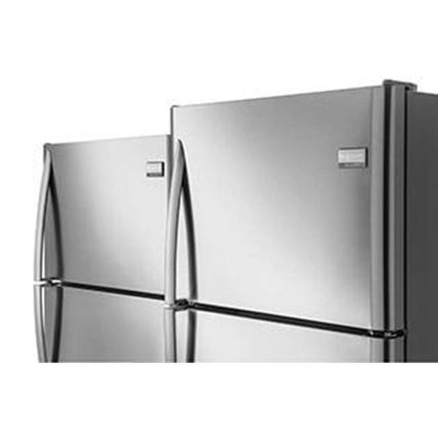 Frigidaire - 20.4 Cu. Ft. Top Freezer Refrigerator - Stainless Steel