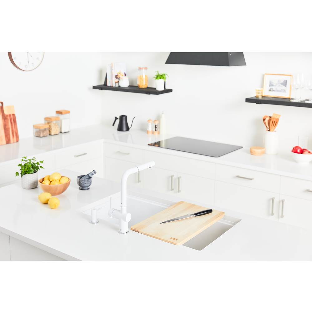 Maris Undermount 33-in x 19.31-in Granite Single Bowl Kitchen Sink in Champagne