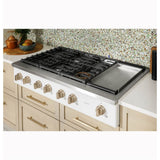 48'' Commercial-Style Gas Rangetop With 6 Burners And Integrated Griddle (Natural Gas)