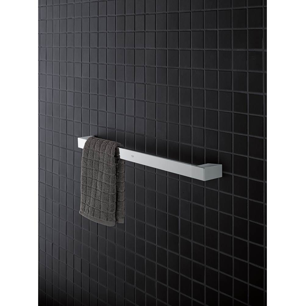 19 Towel Bar