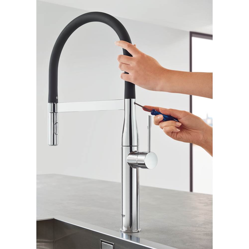 Single-Handle Semi-Pro Dual Spray Kitchen Faucet 1.75 GPM