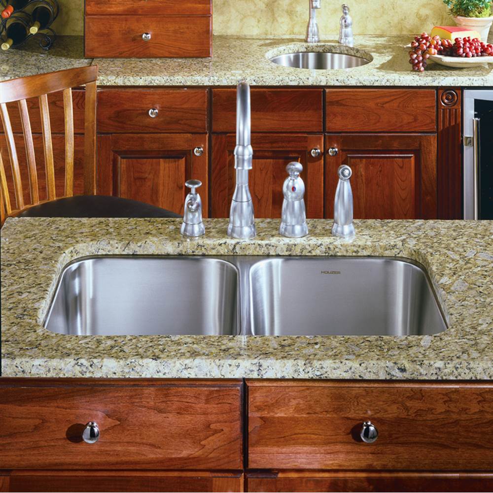 Hamat - Classic 32'' Undermount Stainless Steel 50/50 Double Bowl Kitchen Sink, Bulk Pack - Stainless Steel