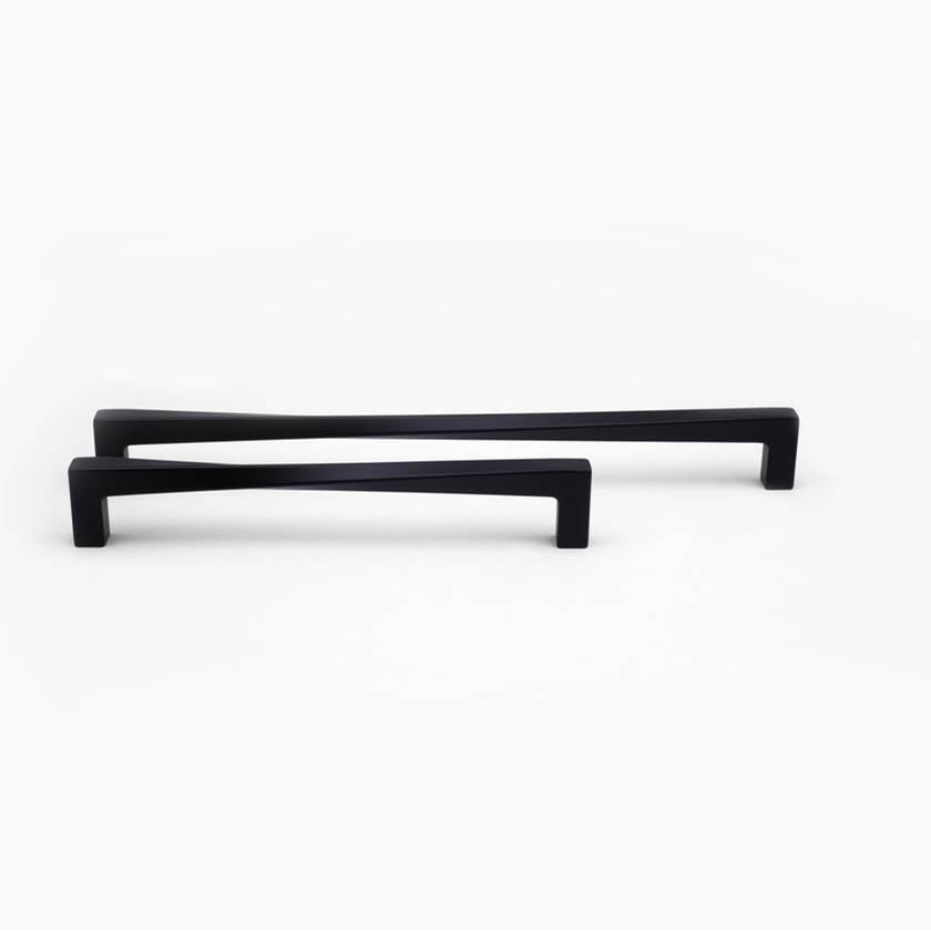 Twist 12 in (304.8 mm) Center to Center Matte Black Appliance Pull