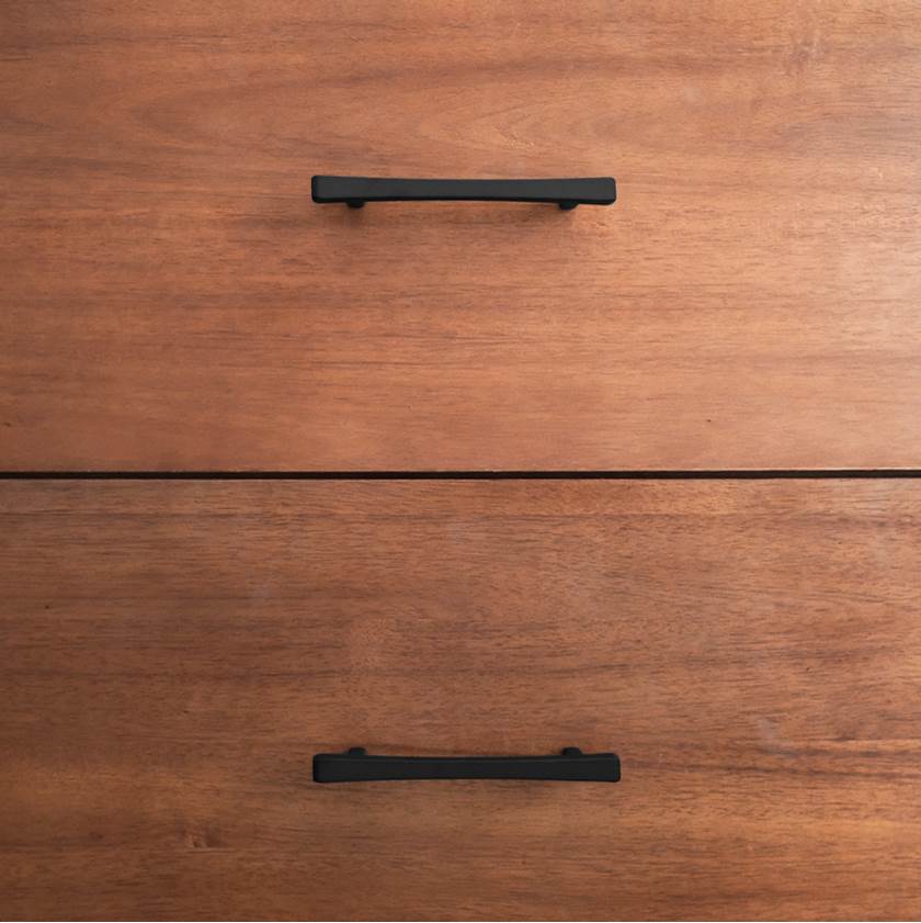 Diamond 4 in (101.6 mm) Center to Center Matte Black Cabinet Pull