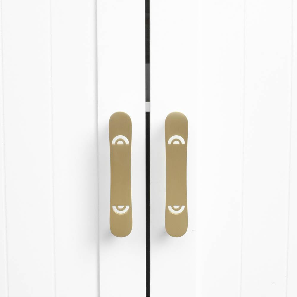 Horizon 4 in (101.6 mm) Center to Center Matte Black Cabinet Pull