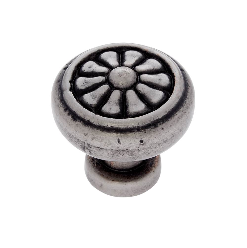 JVJ Hardware - Bedrock Collection Rustic Nickel Finish 32 mm Scalloped Round Knob, Composition Zamac - Rustic Nickel