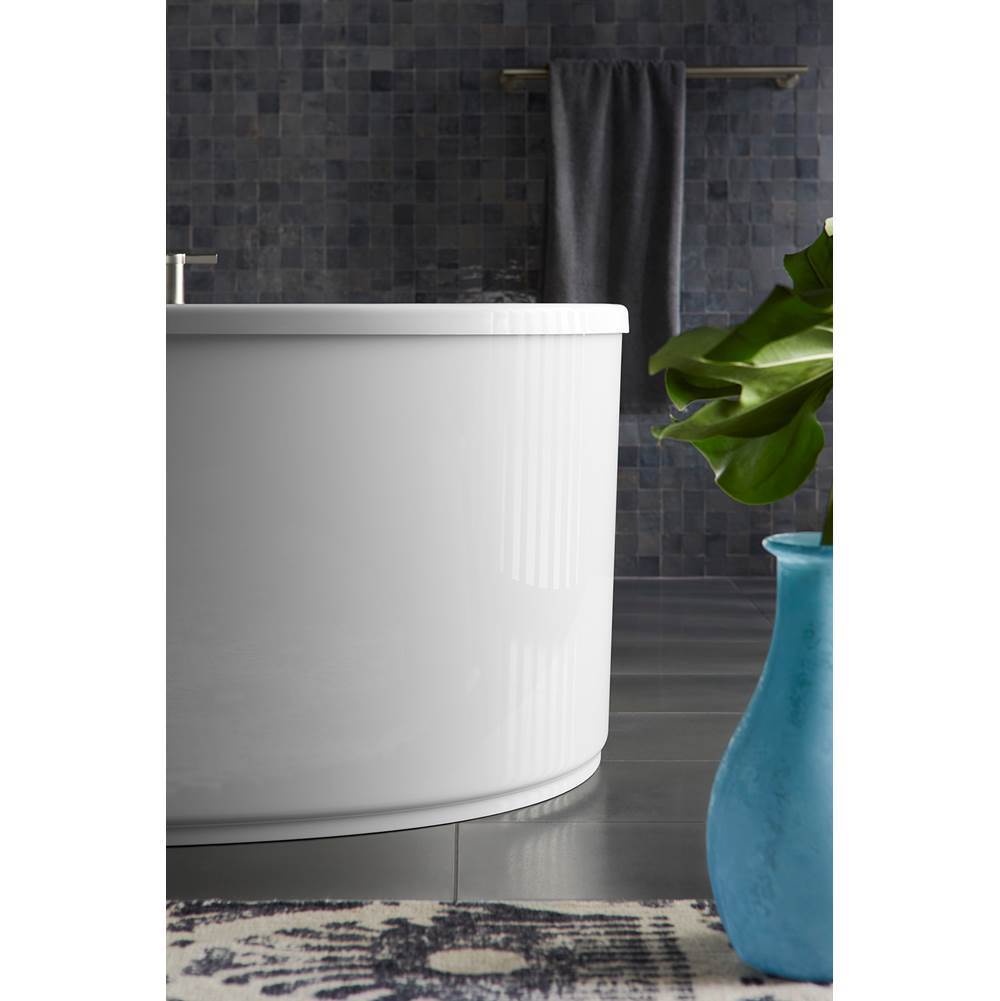 Sunstruck 60'' x 34'' freestanding bath with straight shroud