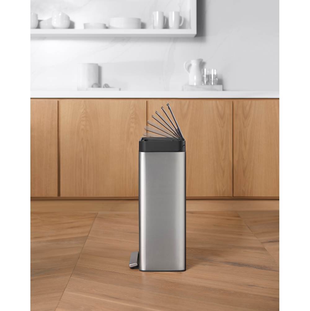 8-gallon loft stainless steel step trash can