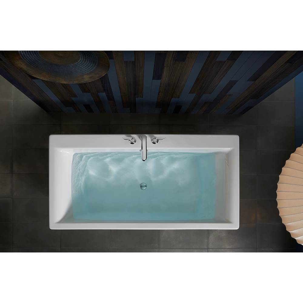 Stargaze 60-1/4'' x 34-1/4'' freestanding bath with fluted shroud