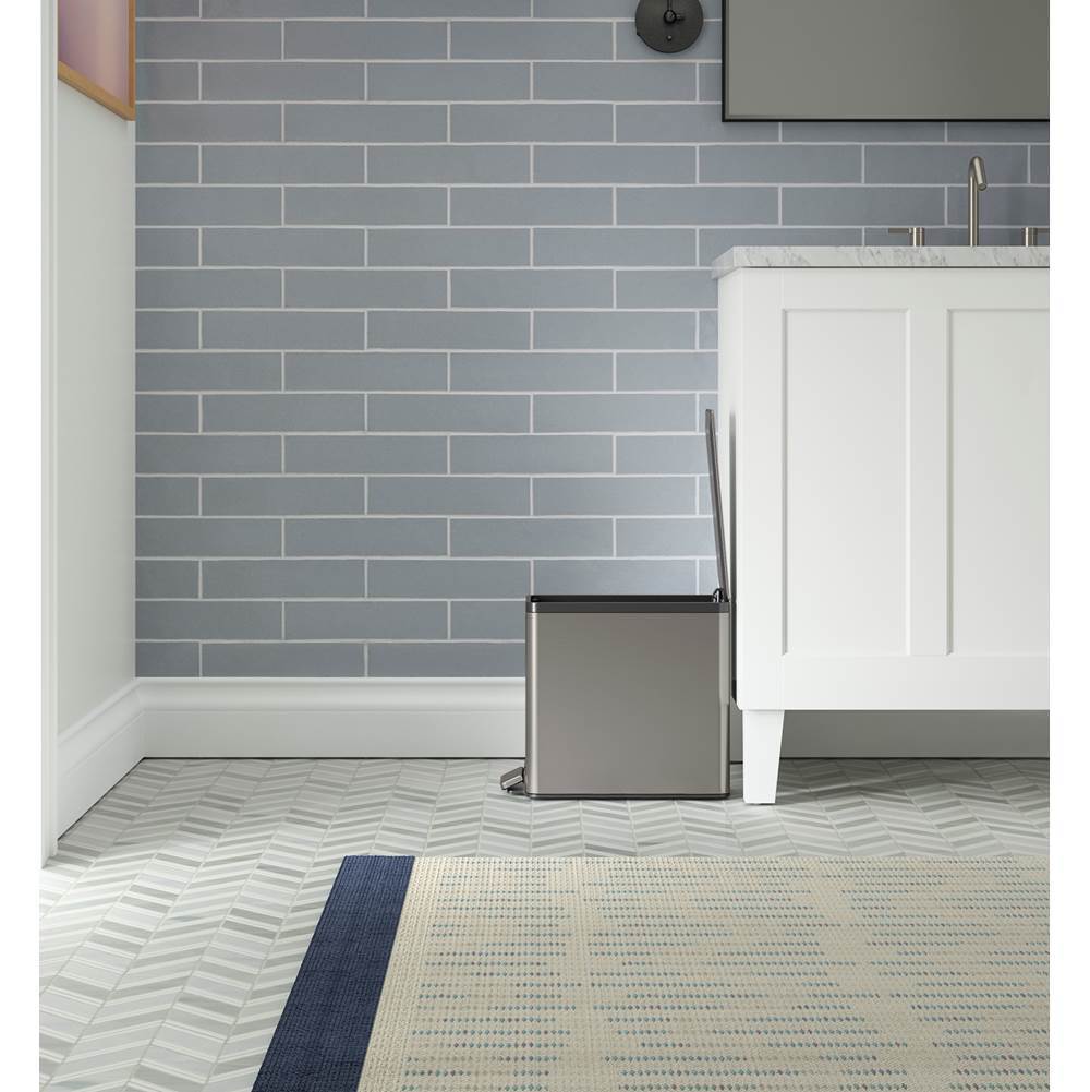 2.5-gallon slim step trash can