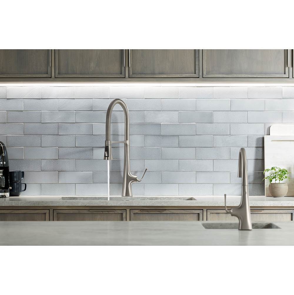 Graze Semi-professional kitchen sink faucet with three-function sprayhead