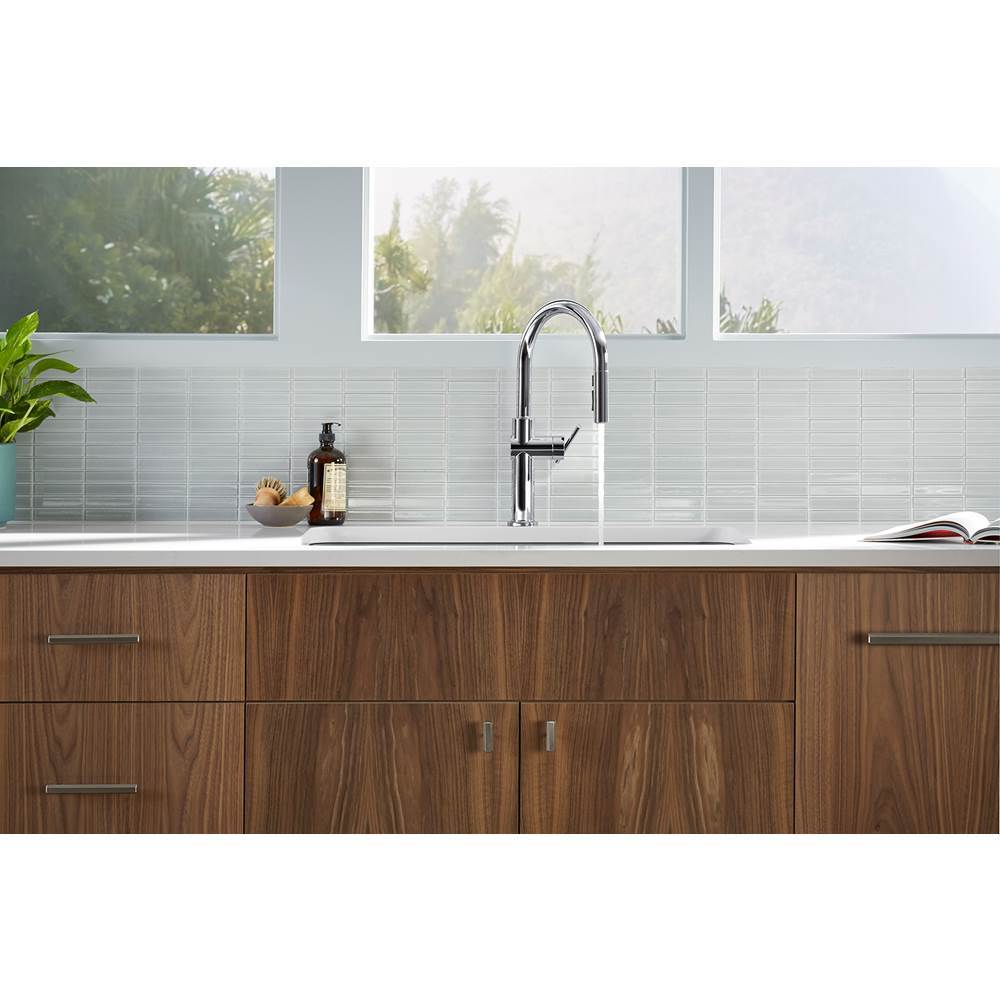 Crue Pull-down kitchen sink faucet with three-function sprayhead