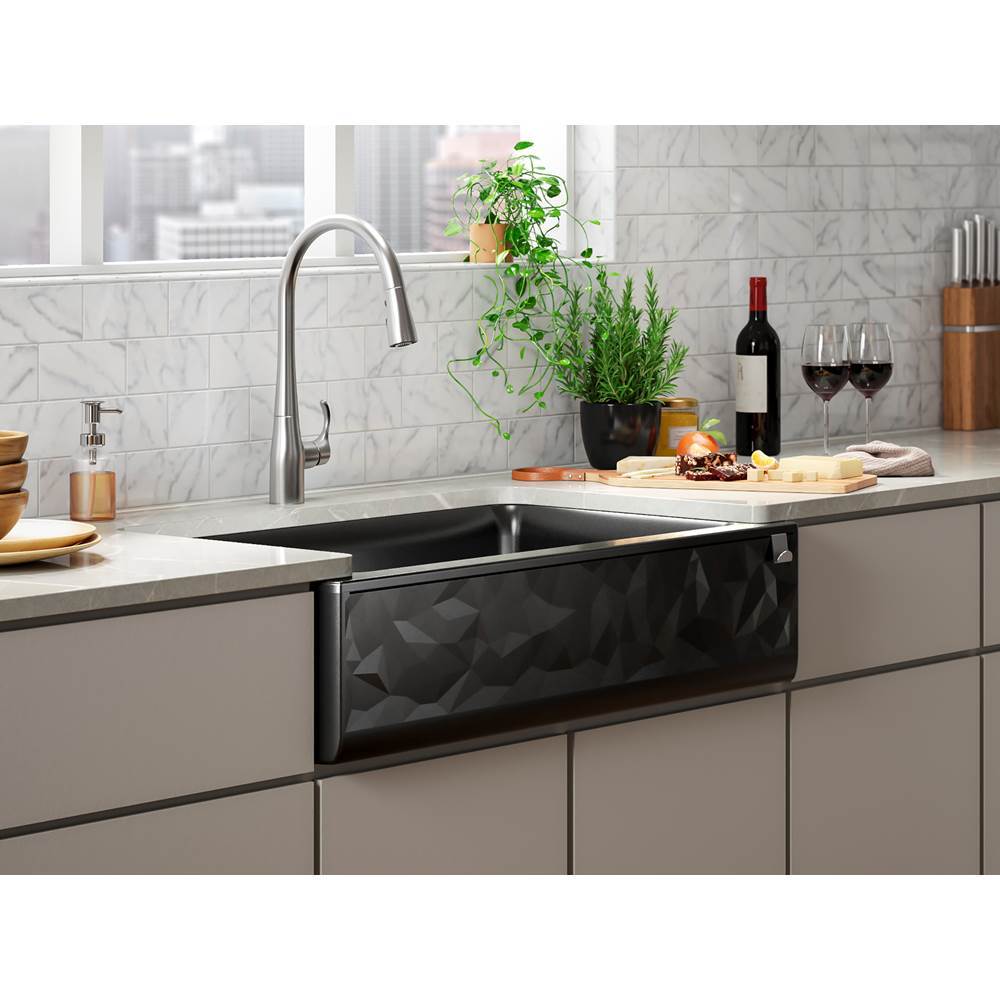 Cairn 34'' undermount single-bowl farmhouse kitchen sink with faceted design