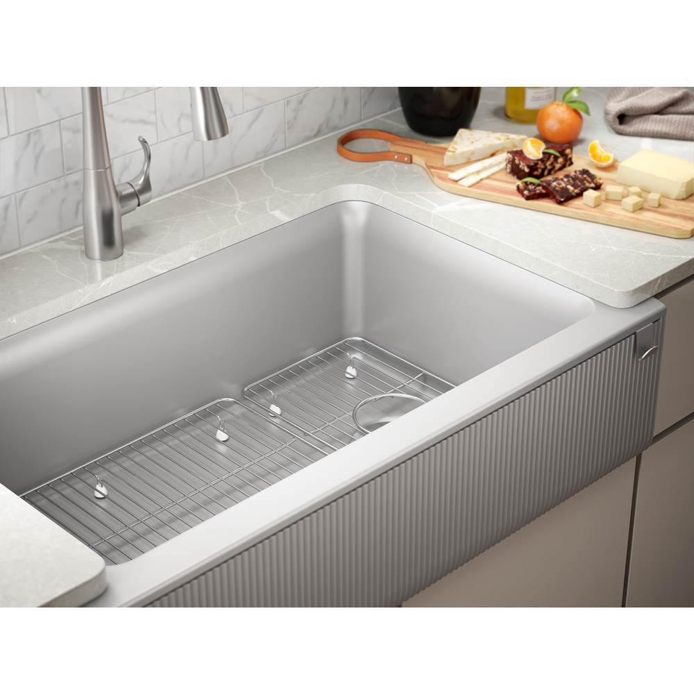 Cairn 34'' undermount single-bowl farmhouse kitchen sink with fluted design