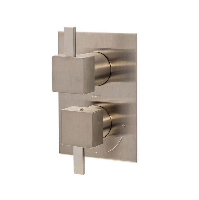 Lacava - Built-in progressive pressure balancing mixer  with 3- way diverter, two lever handles and a retangular backplate. Water flow rate: 5.6 gpm at 45 psi. - Brushed Nickel