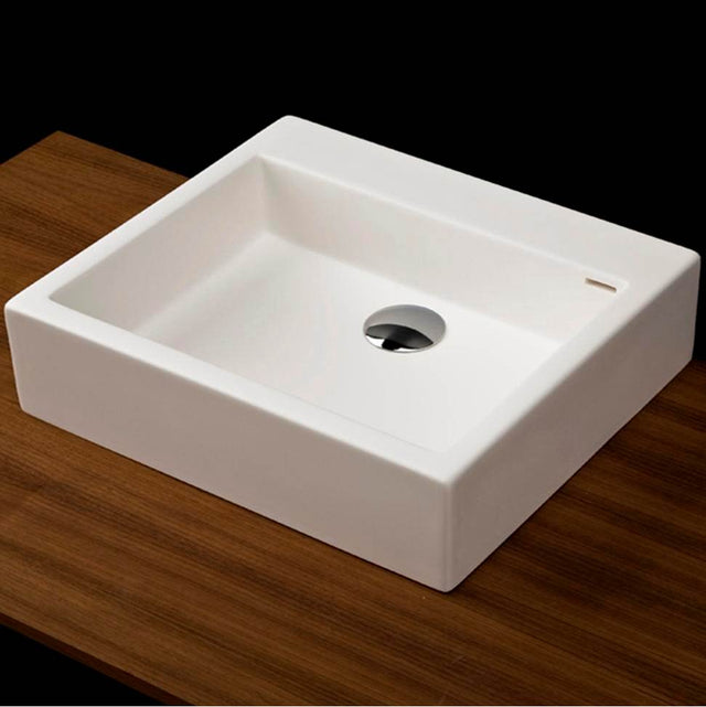 Lacava - Vessel Bathroom Sink made of solid surface, with an overflow. - Matte White