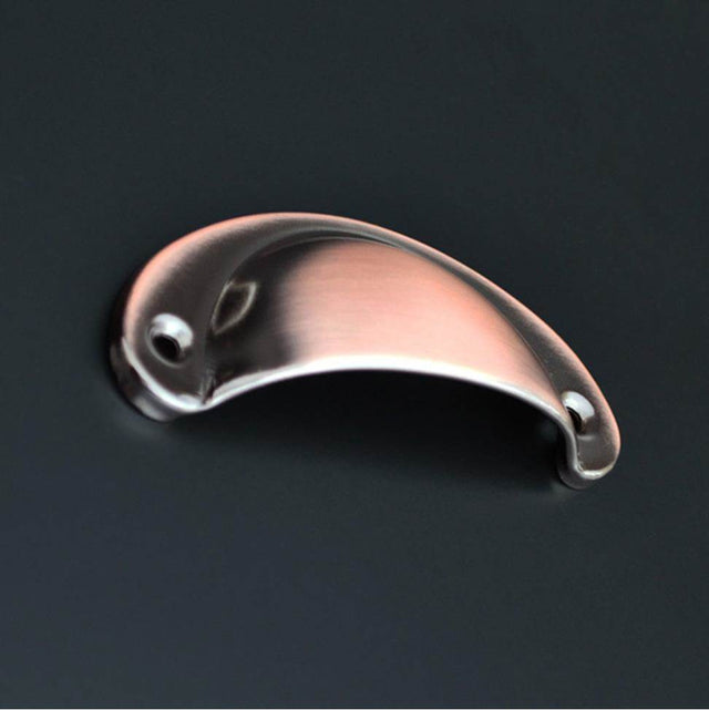 Lacava - Half-moon pull W: 3 1/4''H: 1 3/8'' for traditional vanities - Anique Copper