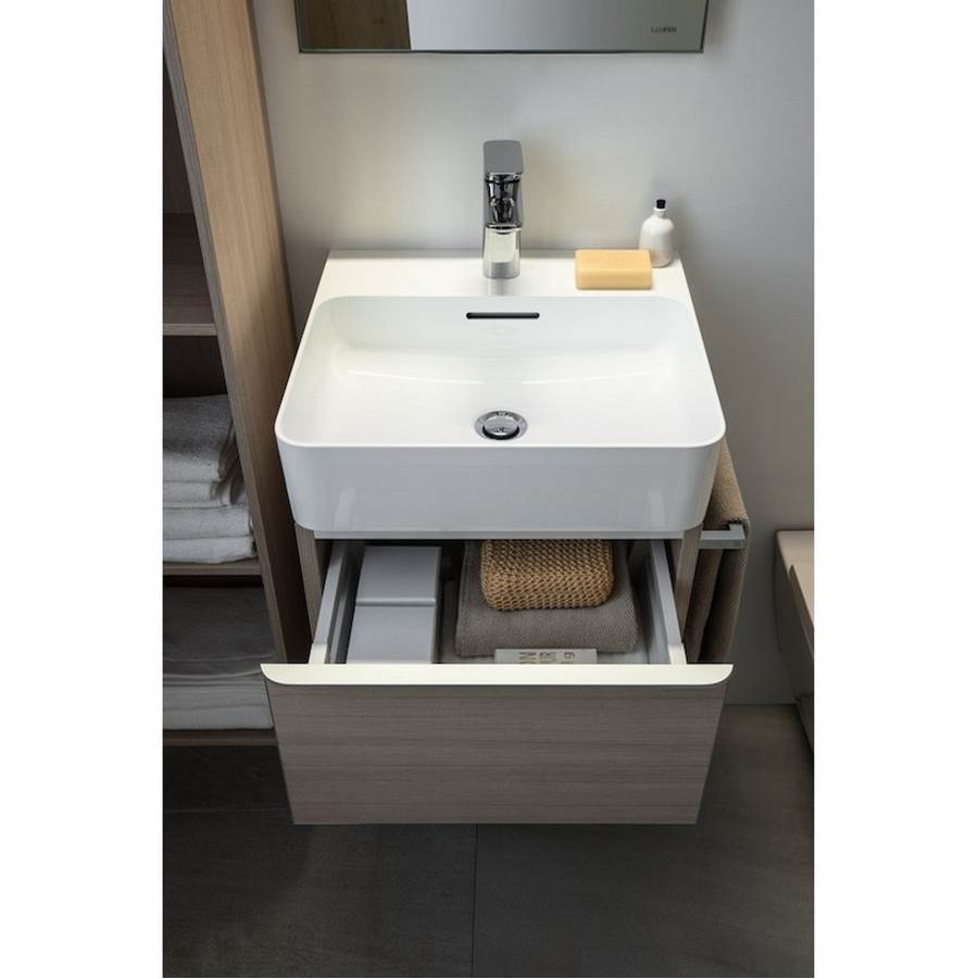 Washbasin, wall mounted