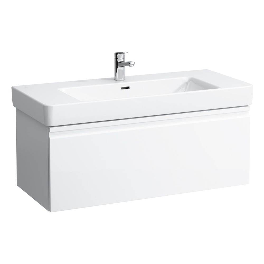 Washbasin, wall mounted