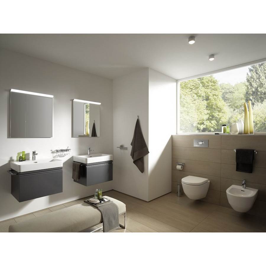Wall hanging bidet