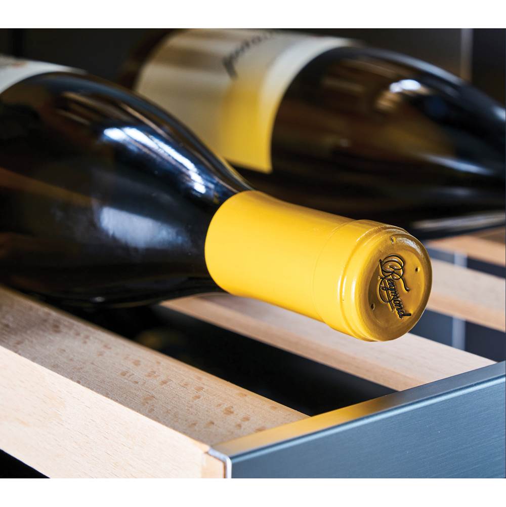 All Wine Column with Hinge on Right as Default, 18'', Opening from Left to Right (Door Reversible, Reversing Kit)