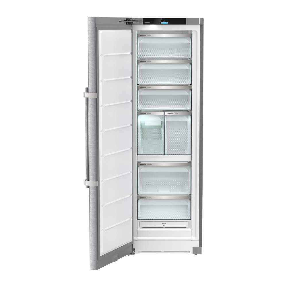 24'' Freestanding Freezer with IceTower