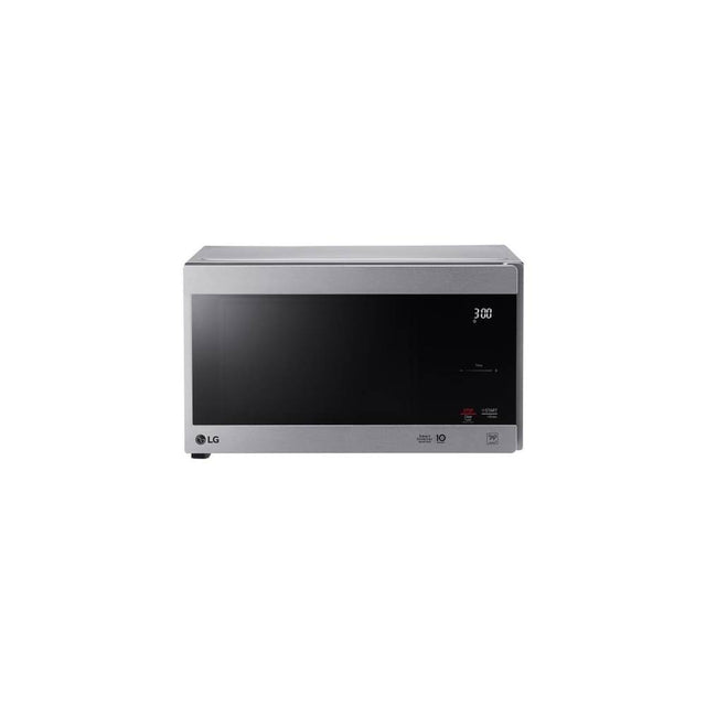 LG Appliances - 0.9 cu. ft. NeoChef Countertop Microwave with Smart Inverter and EasyClean - Stainless Steel