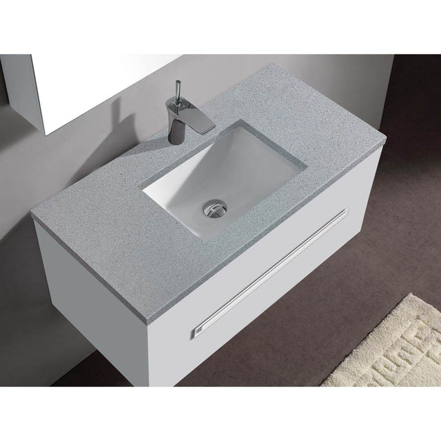 Madeli - Madeli Quartzstone Countertop,  42'' x 18'' x 3/4'', Single Faucet Hole in Silver Grey - Silver Grey