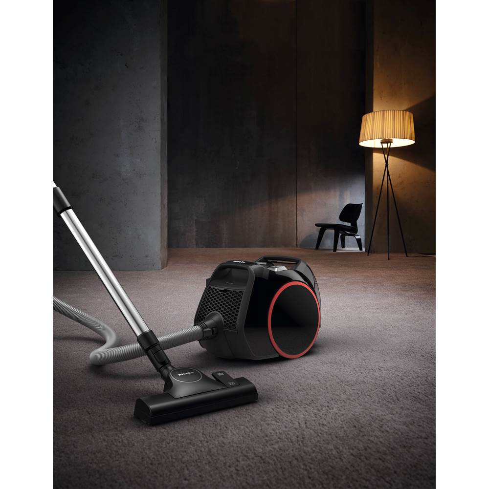 Bagless Canister Vacuum Cleaners for Maximum Power in A Compact Design