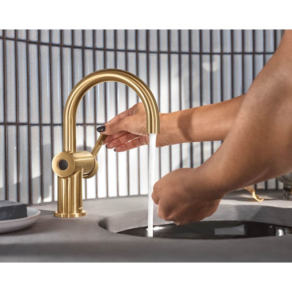 Cia Motionsense Wave Touchless Single Handle Bathroom Sink Faucet in Chrome