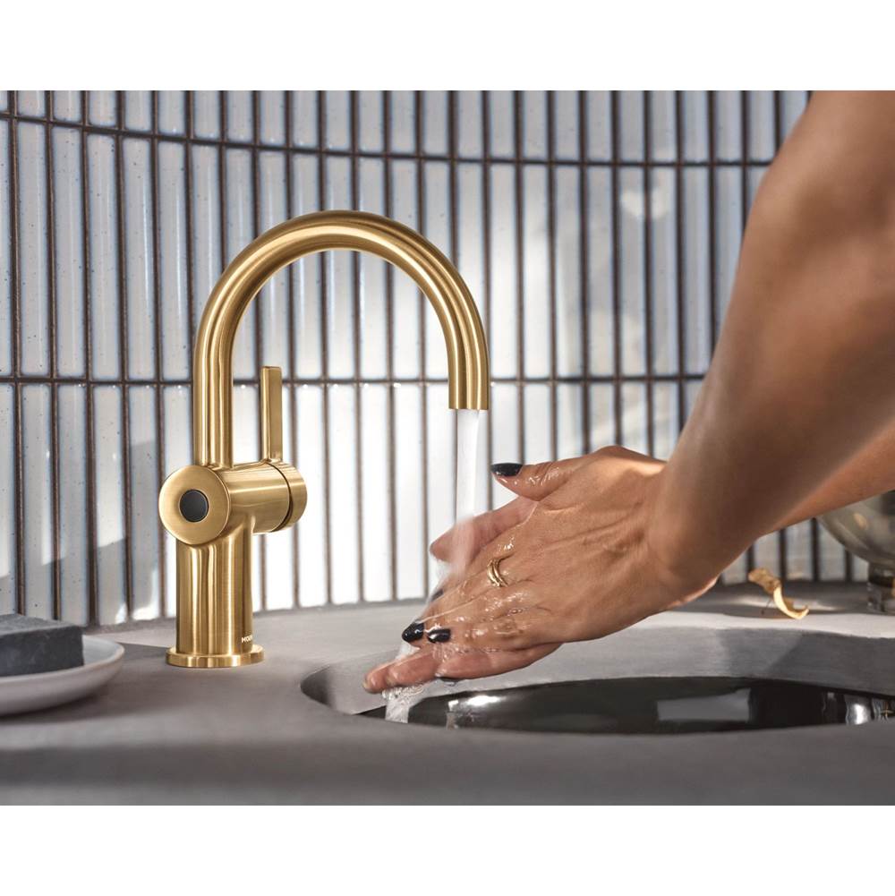 Cia Motionsense Wave Touchless Single Handle Bathroom Sink Faucet in Chrome