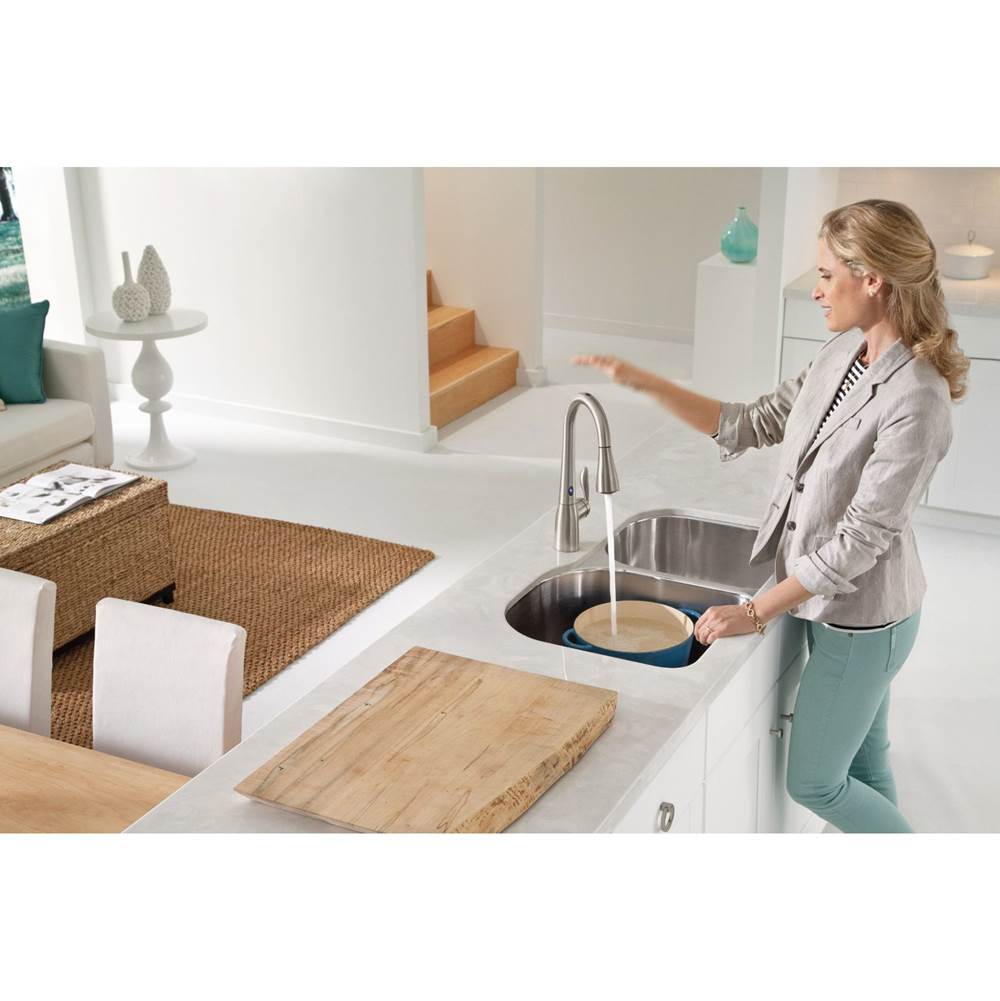 Arbor Motionsense Two-Sensor Touchless One-Handle Pulldown Kitchen Faucet Featuring Power Clean, Spot Resist Stainless