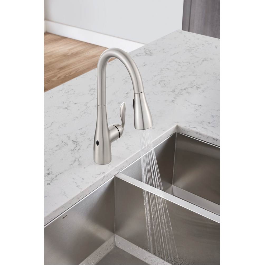 Arbor Motionsense Wave Sensor Touchless One-Handle Pulldown Kitchen Faucet Featuring Power Clean, Matte Black