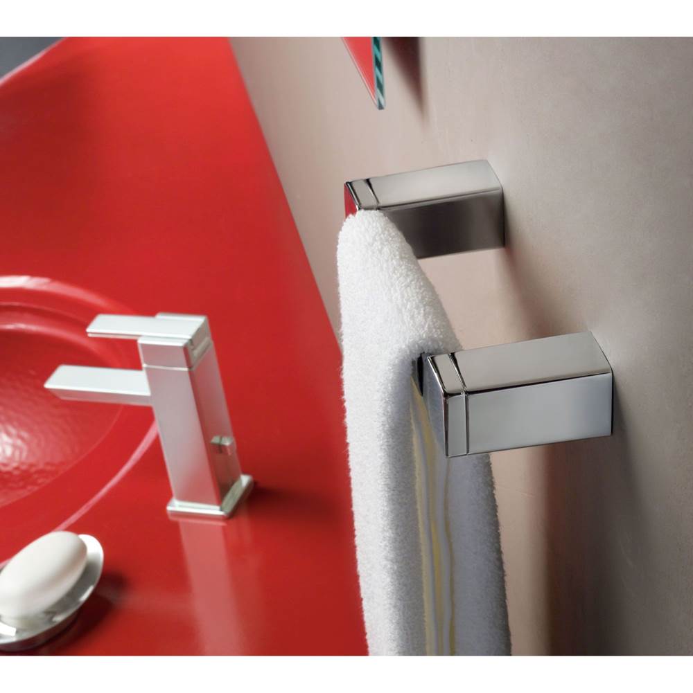 90 Degree One-Handle Modern Bathroom Faucet with Drain Assembly, Chrome