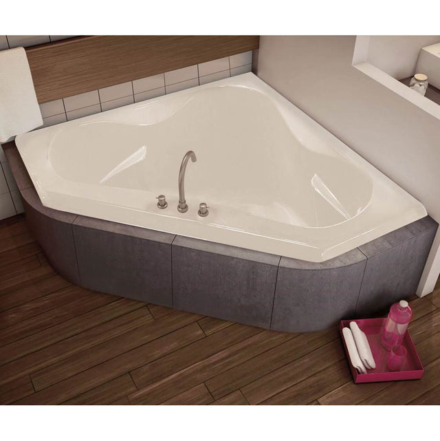 Maax - Tryst 59 x 59 Acrylic Corner Center Drain Combined Whirlpool & Aeroeffect Bathtub in White - White