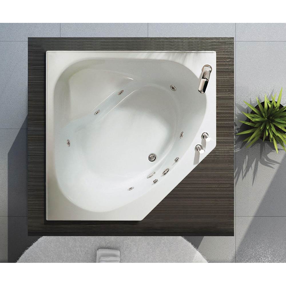 Maax - Tandem II 6060 Acrylic Corner Center Drain Combined Whirlpool & Aeroeffect Bathtub in White - White