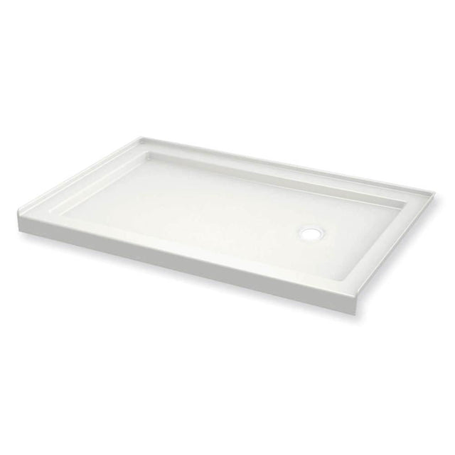 Maax - B3Round 6030 Acrylic Alcove Shower Base in White with Right-Hand Drain - White