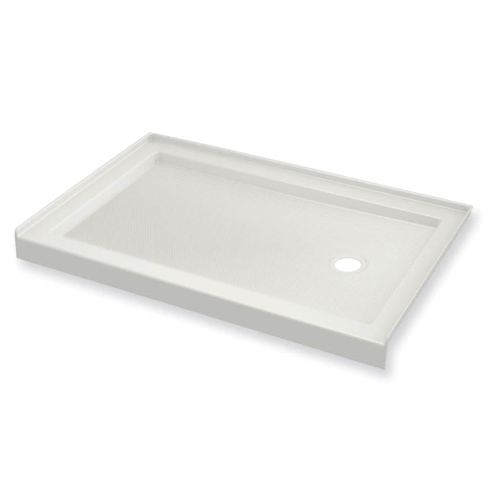 Maax - B3Round 6034 Acrylic Alcove Shower Base in White with Anti-slip Bottom with Right-Hand Drain - White
