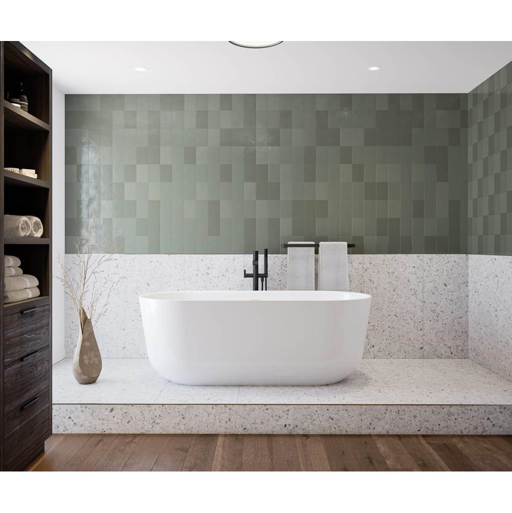 Maax - Malibra 67 x 30 Acrylic Freestanding Center Drain Bathtub in White with White Skirt - White