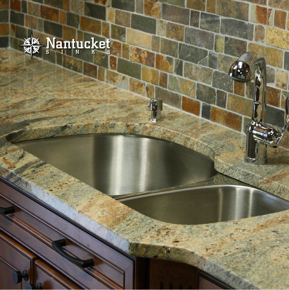 31.5 Inch 70/30 Double bowl Undermount Stainless Steel Kitchen Sink, 16 Gauge