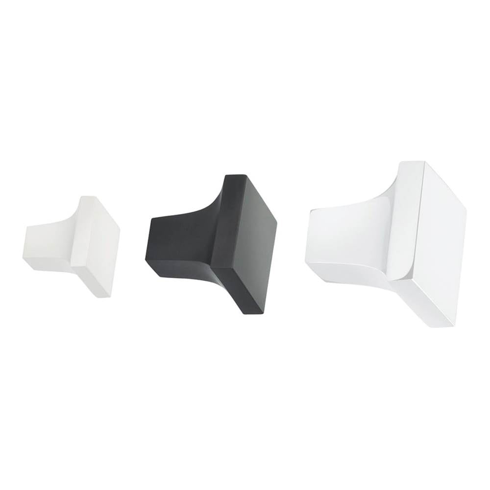 1-1/4'' Square Cab. Knob US10B