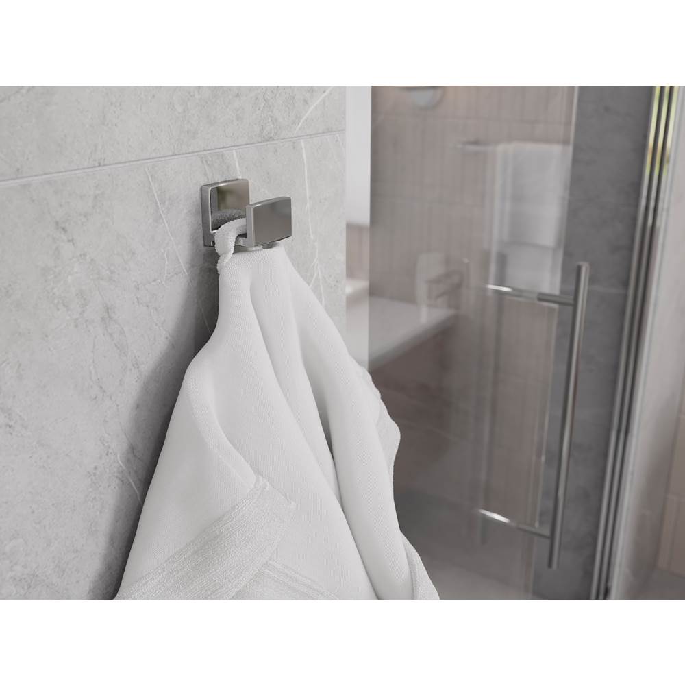 Deckard Robe Hook in Matte Black