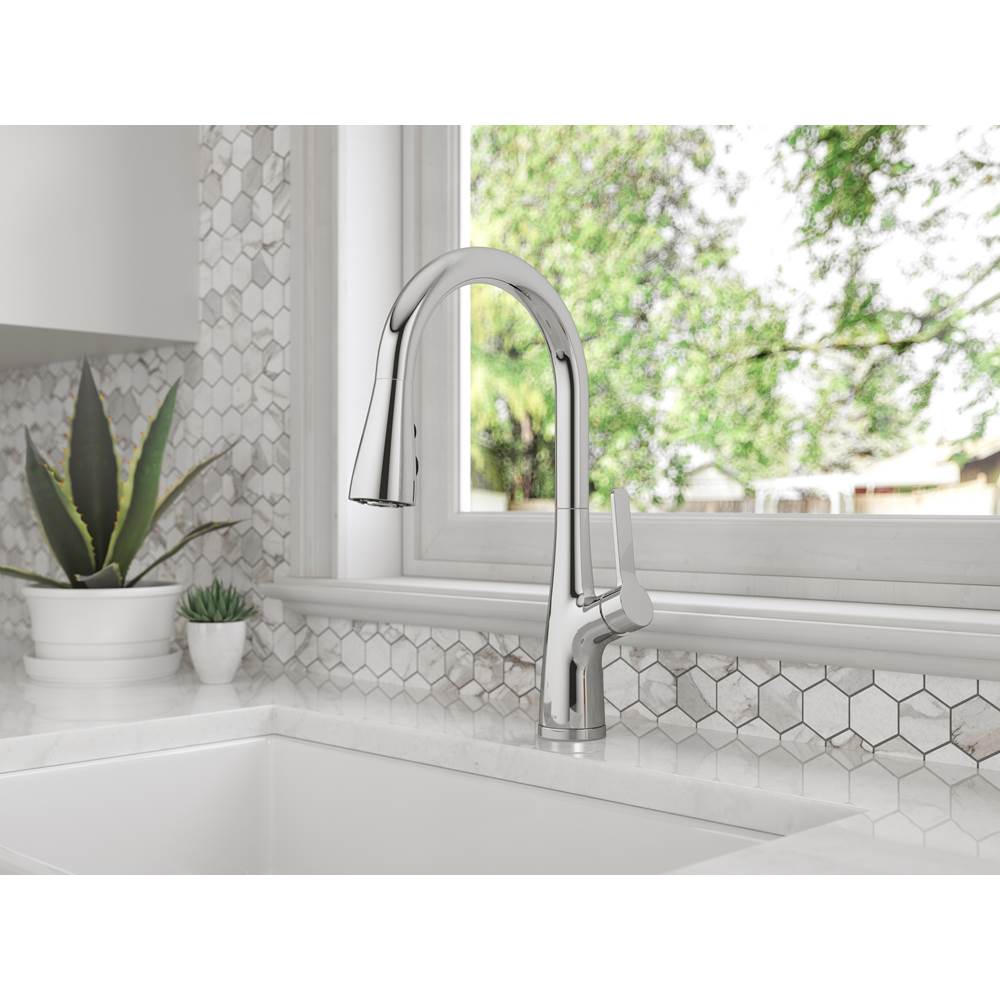 Neera Pull-Down Kitchen Faucet in Matte Black