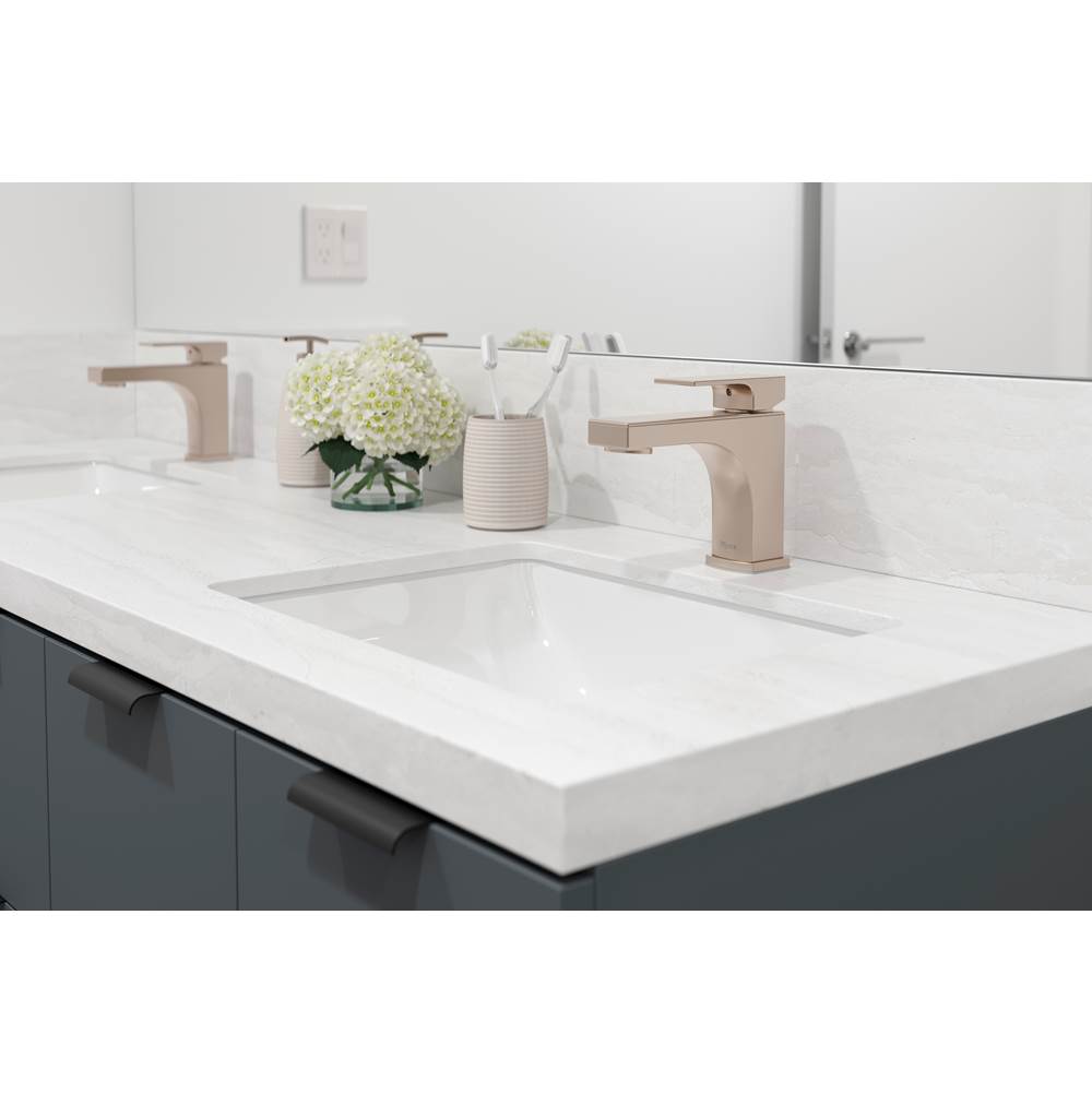 Pfirst Modern Single Control Faucet in Matte Black