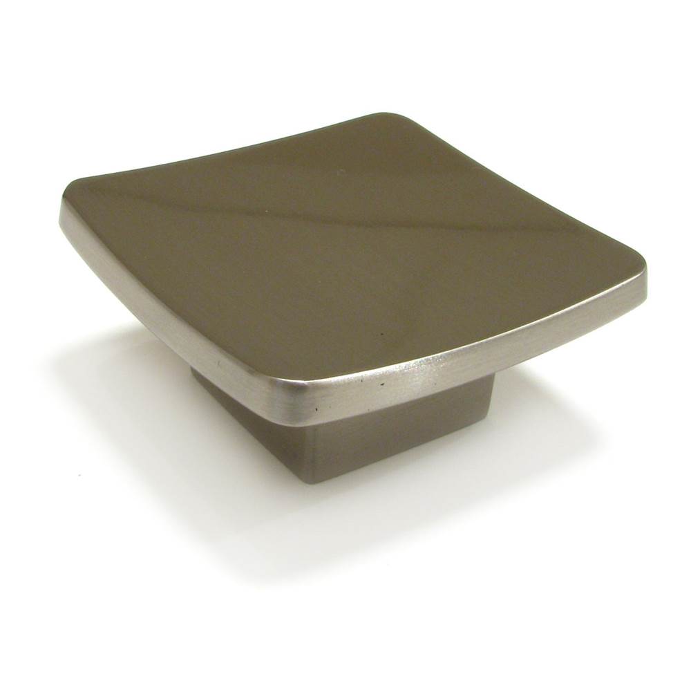 Richelieu America - Contemporary Metal Knob - 136 - Brushed Nickel